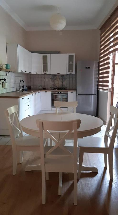 Marinas Guesthouse Kobuleti ภายนอก รูปภาพ