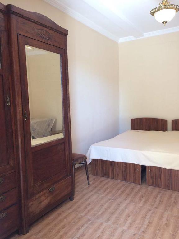 Marinas Guesthouse Kobuleti ภายนอก รูปภาพ