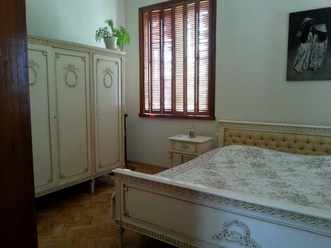 Marinas Guesthouse Kobuleti ภายนอก รูปภาพ