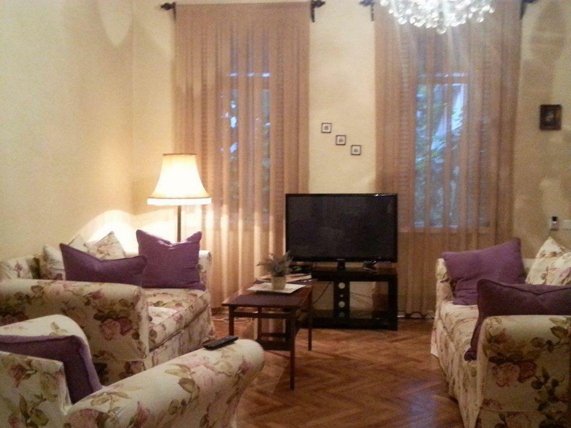 Marinas Guesthouse Kobuleti ภายนอก รูปภาพ