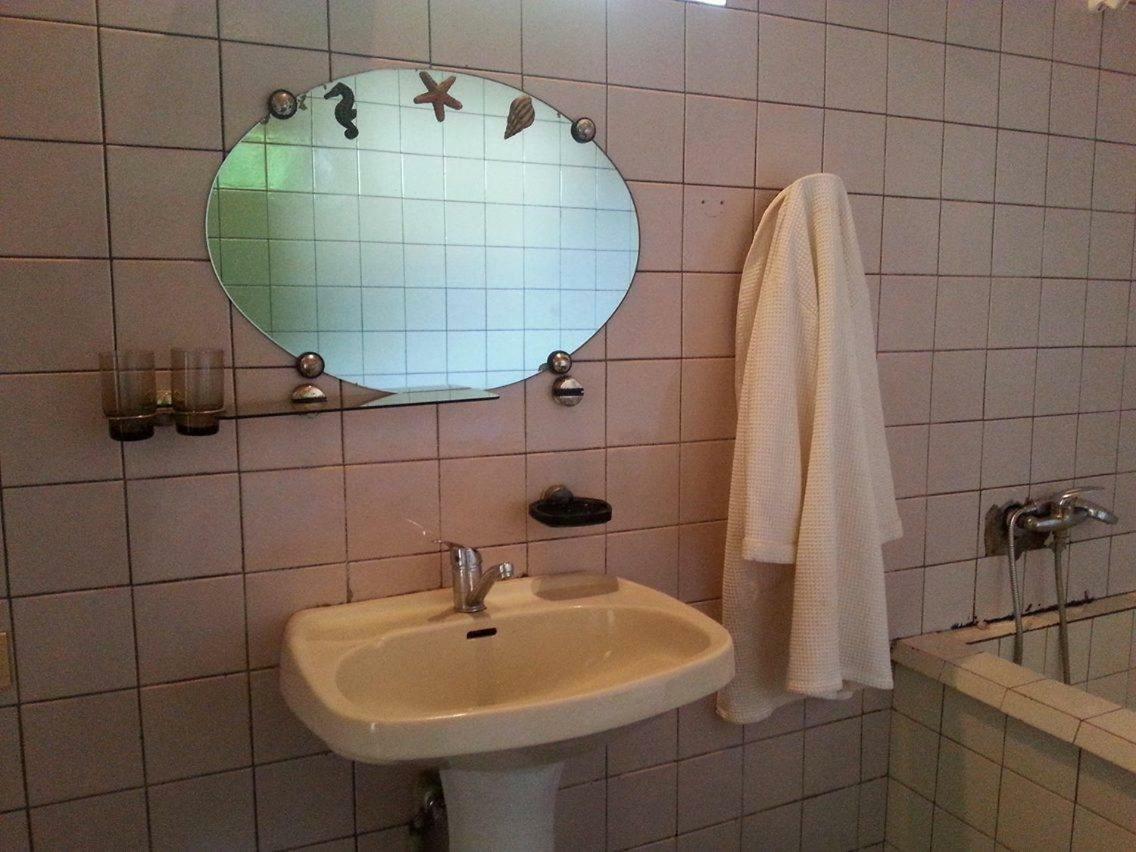 Marinas Guesthouse Kobuleti ภายนอก รูปภาพ