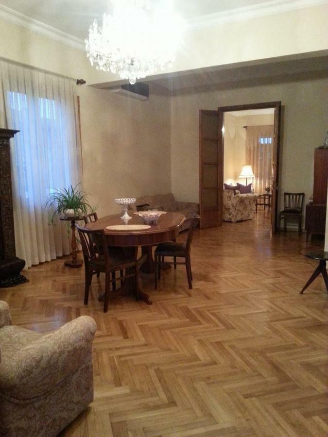 Marinas Guesthouse Kobuleti ภายนอก รูปภาพ
